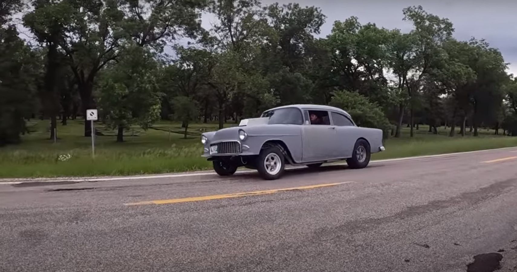 Check Out The Incredible Exhaust Roar Of This 1955 Chevrolet