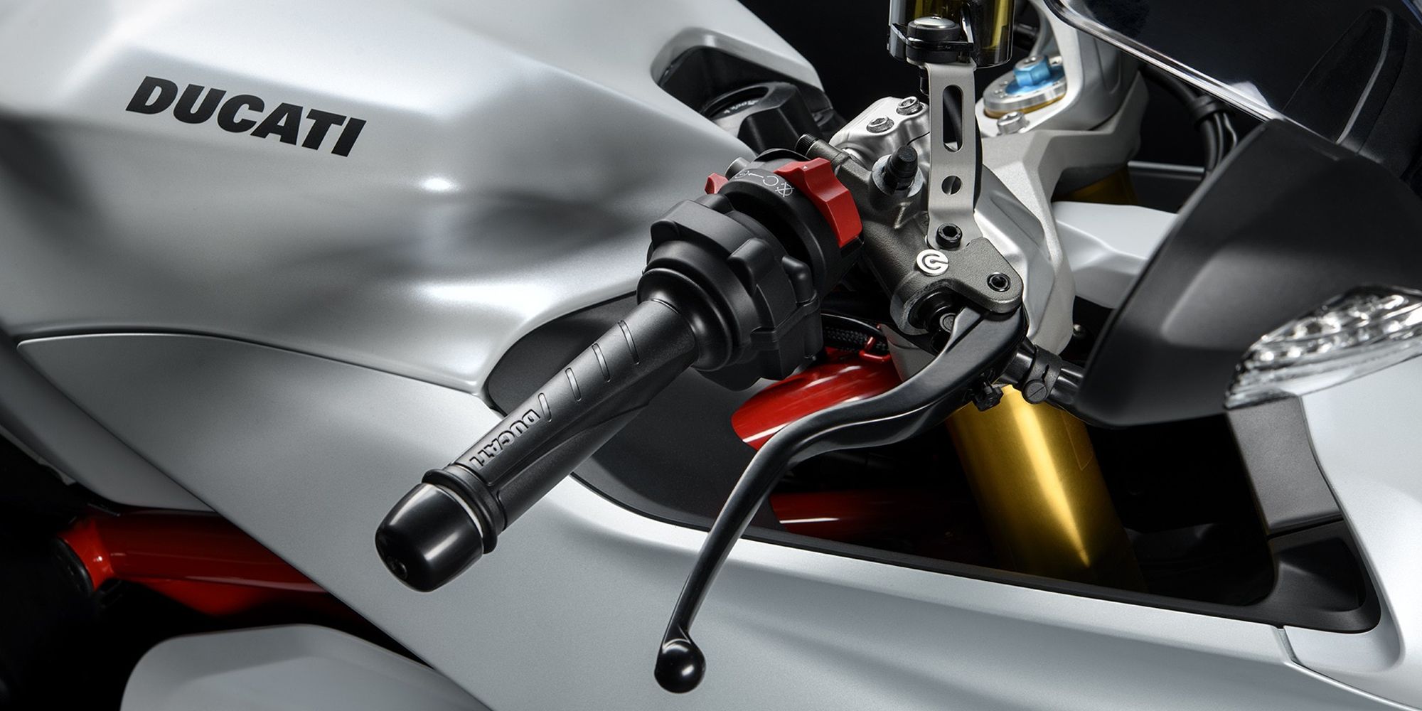 Ducati SuperSport Throttle And Brake Details