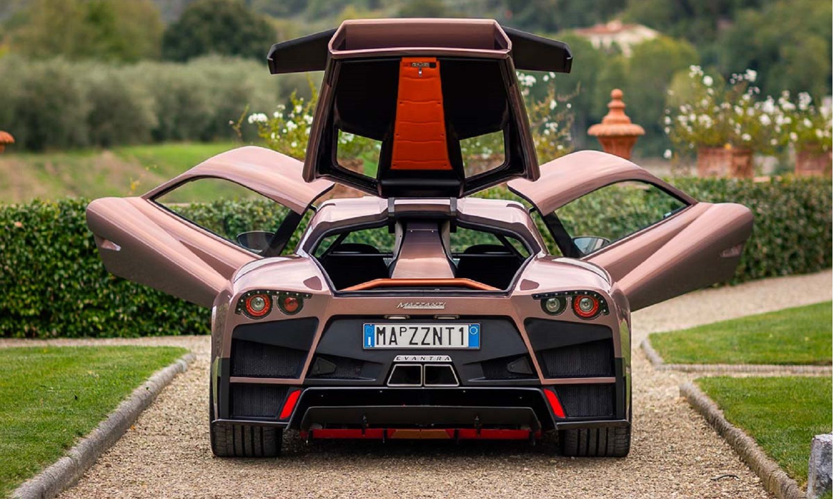 Mazzanti Evantra - Rear, gold