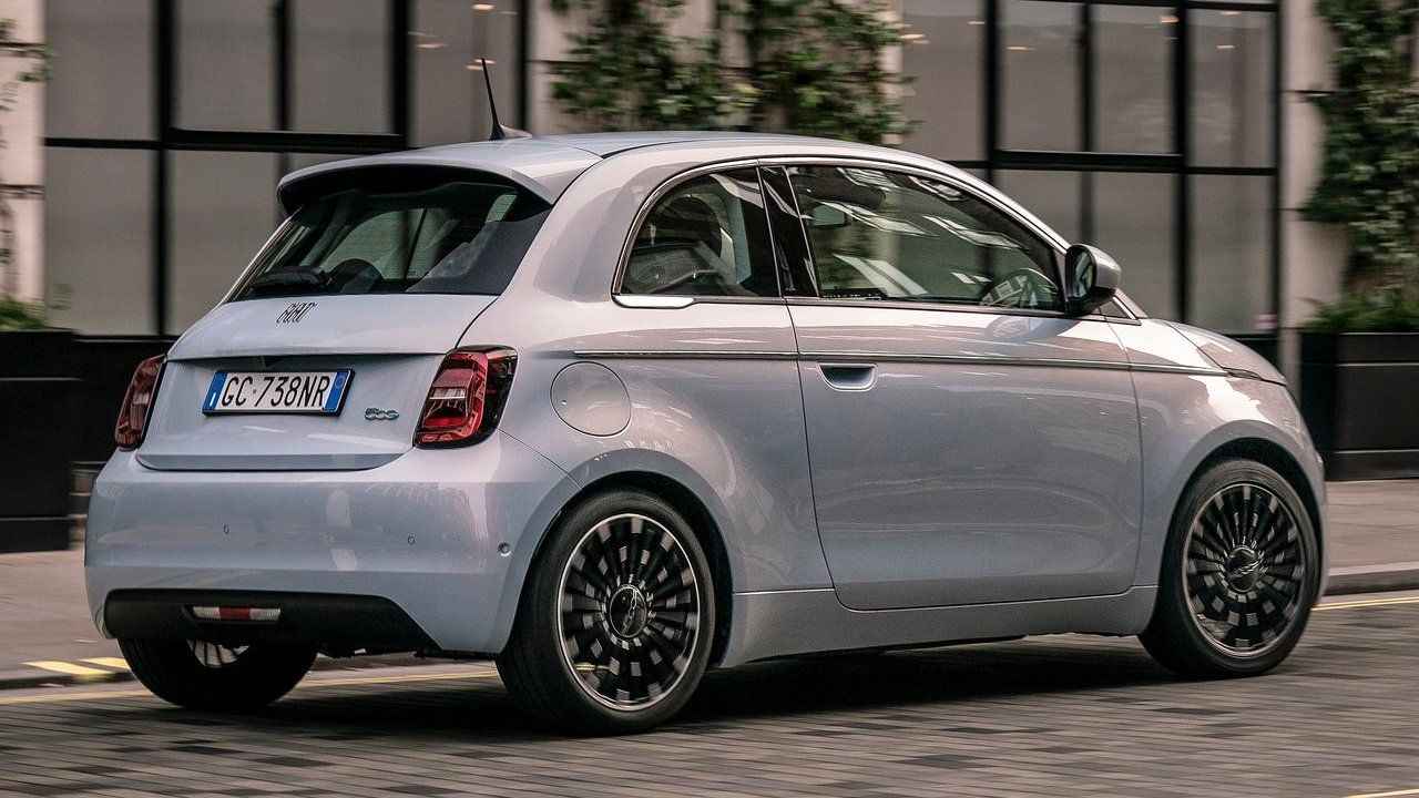 Fiat-500-2021-Rear