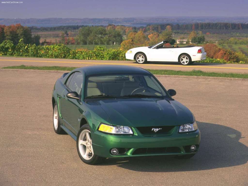 Ford-Mustang_SVT_Cobra-1999-1024-04