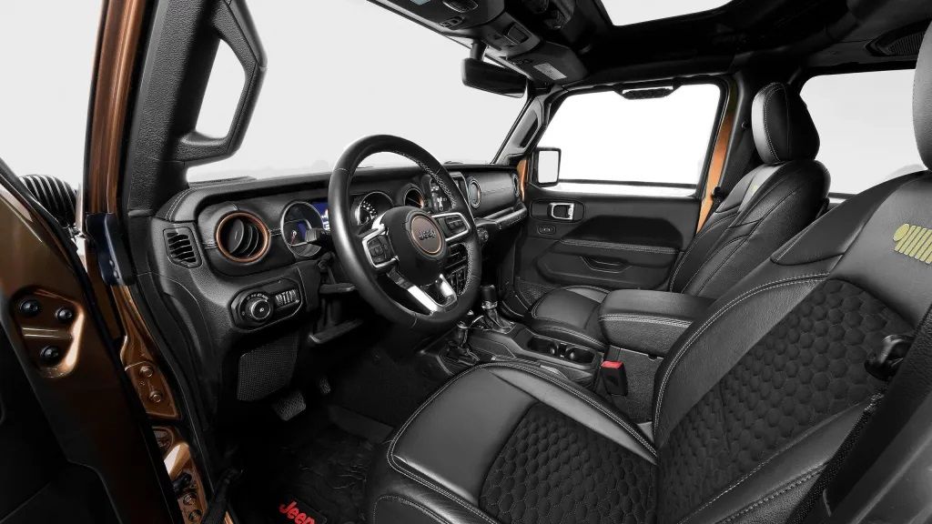 The interior of the Jeep Wrangler Overlook Concept.