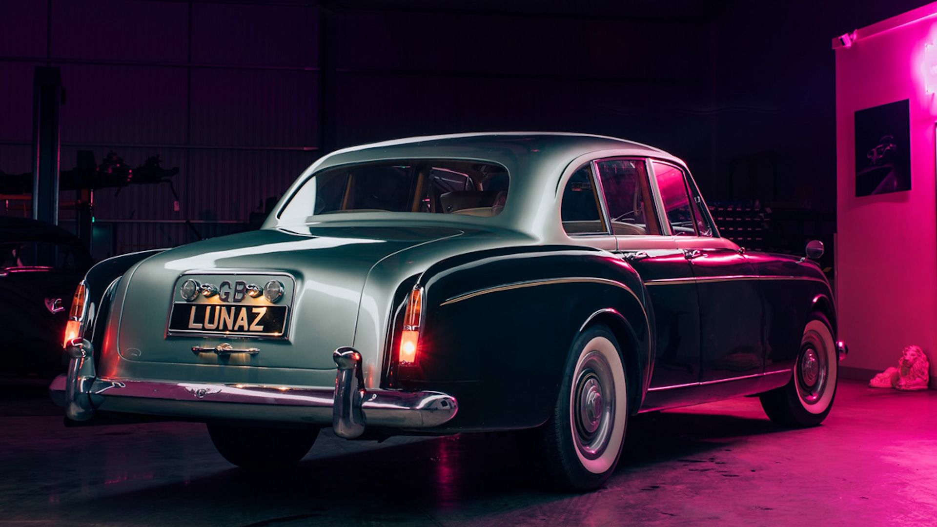 Lunaz Bentley Continental - RearAngle