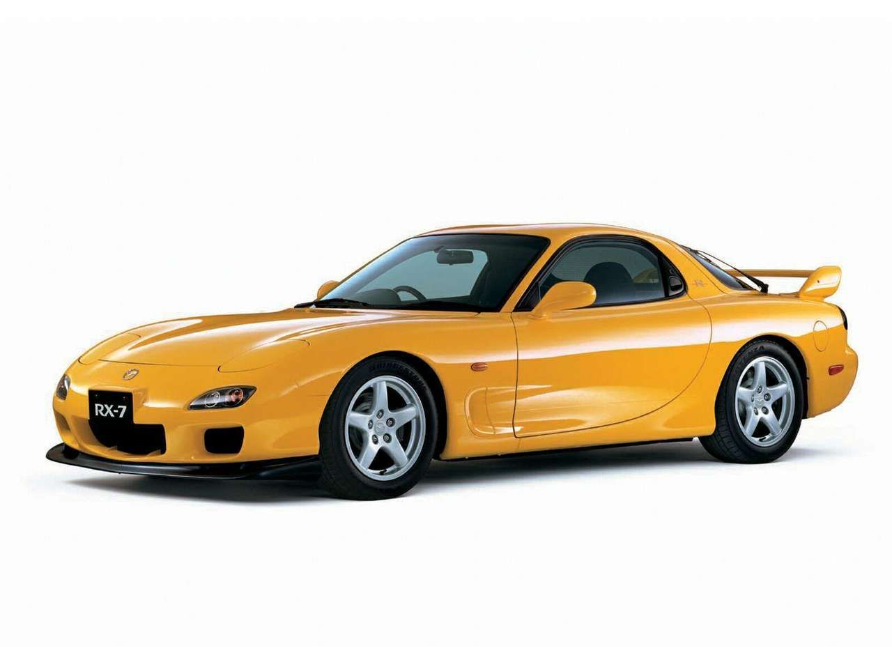 Mazda-RX7-1999-Front Quarter View Yellow