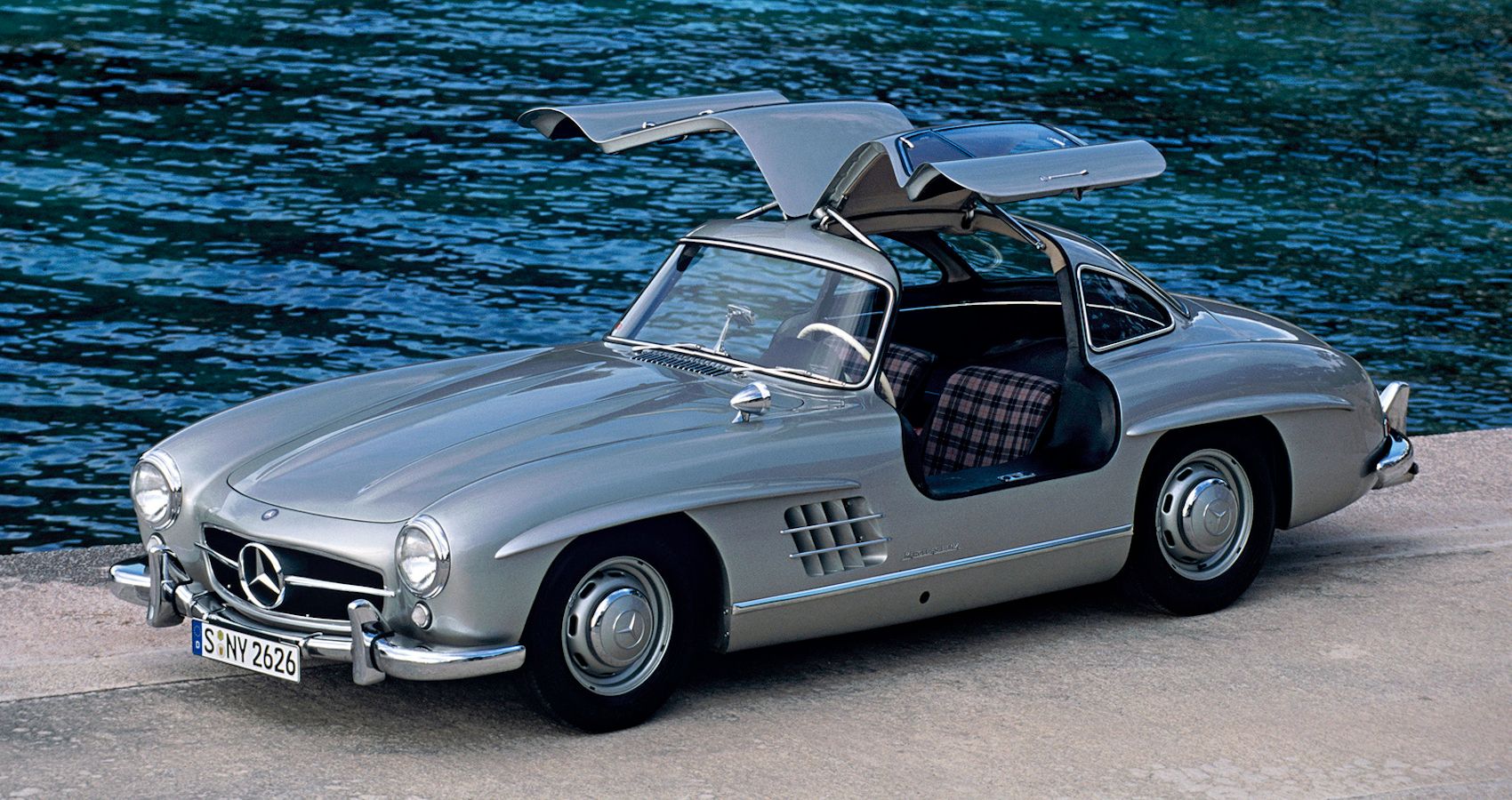 Mercedes-benz_300sl-klasse_1954 feature