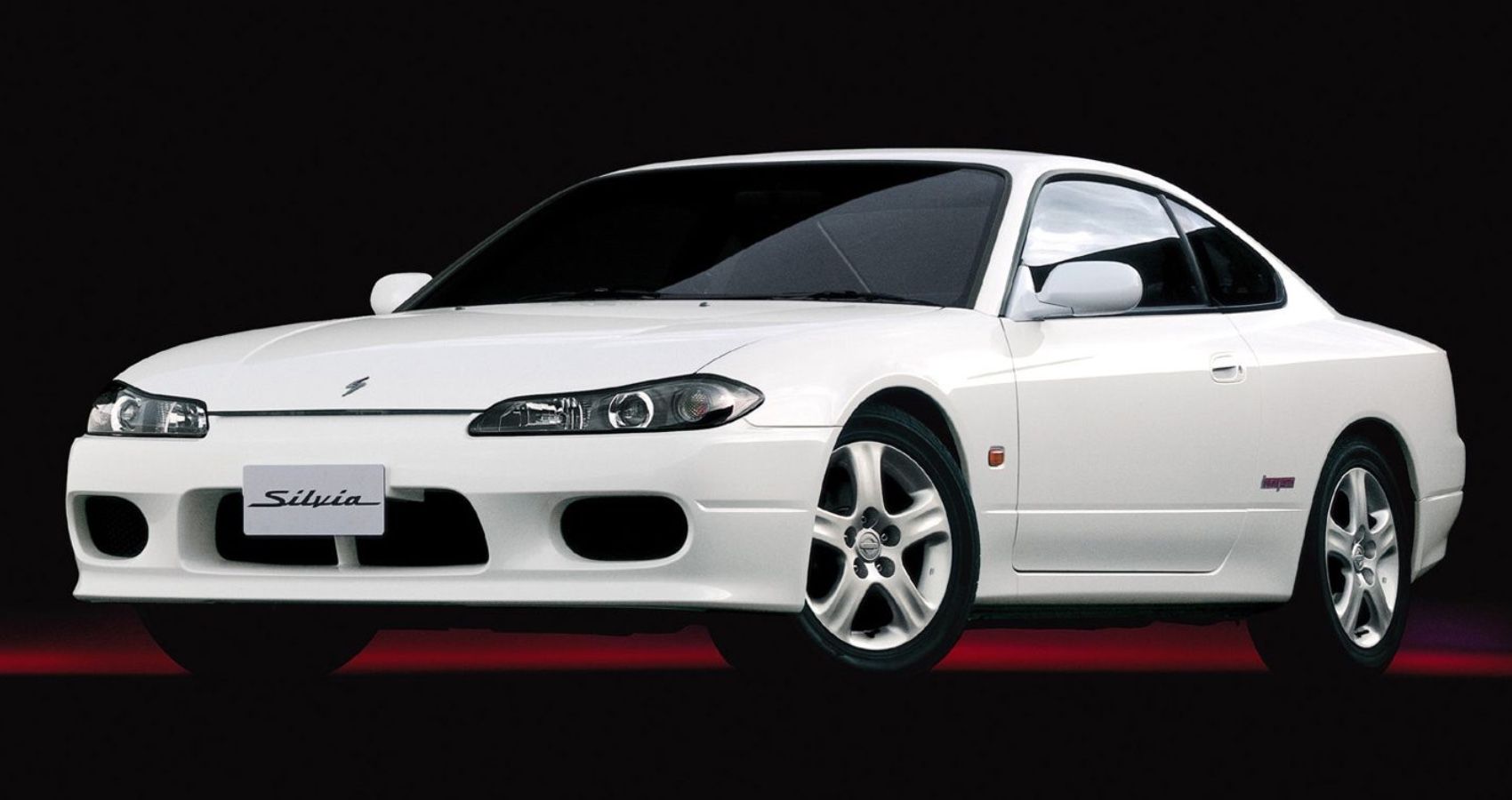 Nissan-Silvia-S15 Side view