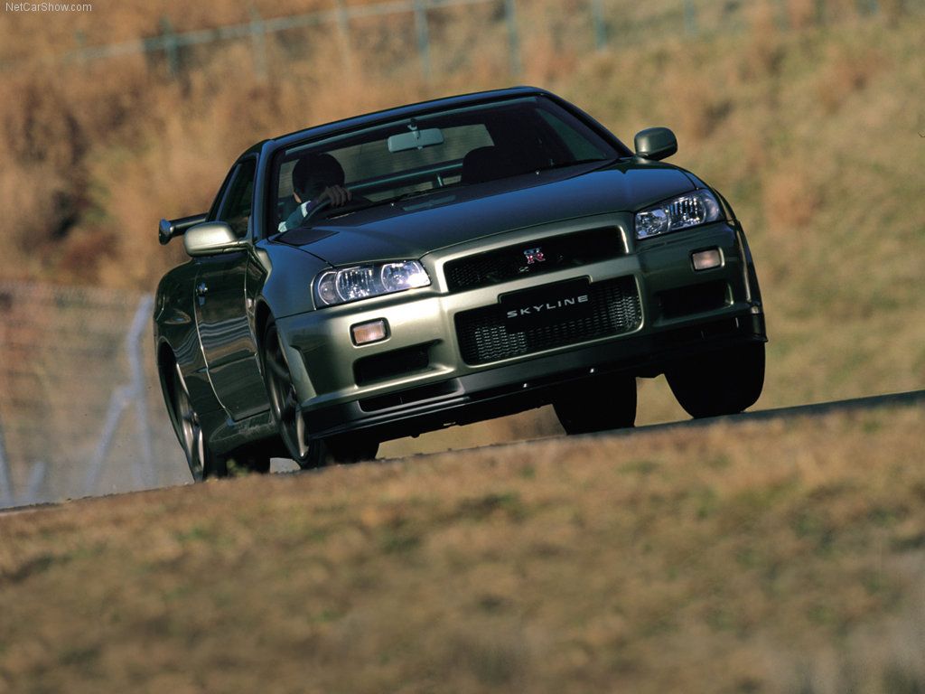 Nissan-Skyline_GT-R_V-spec_II-2000-1024-01