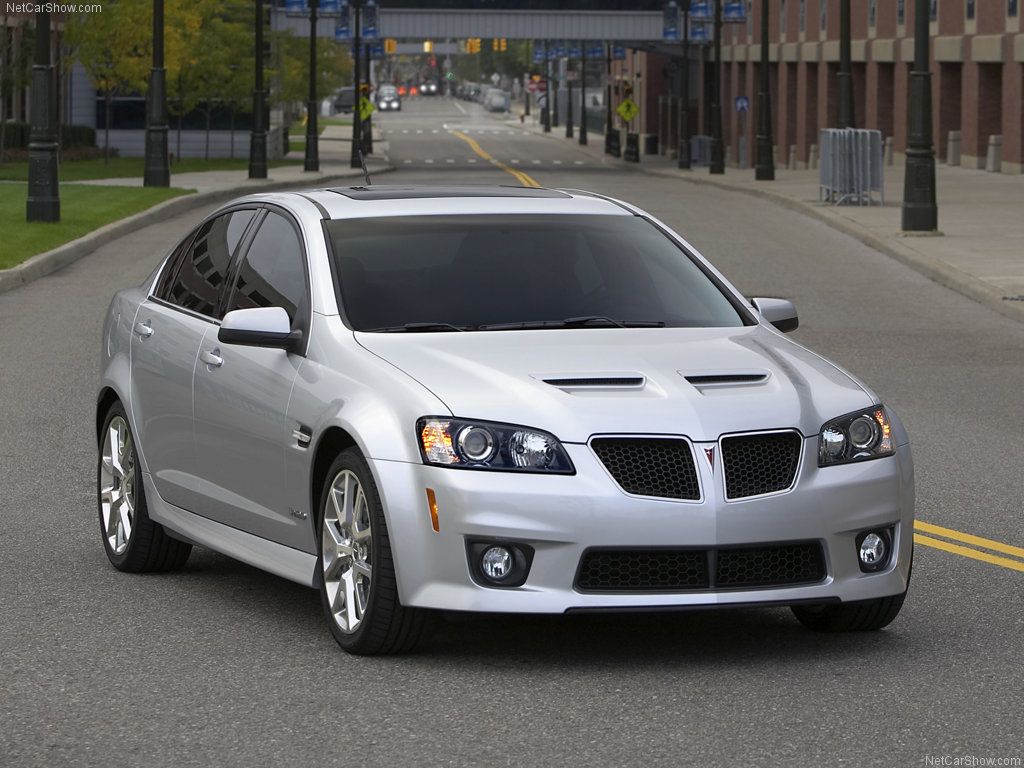 Pontiac-G8_GXP-2009-(Silver) - Front