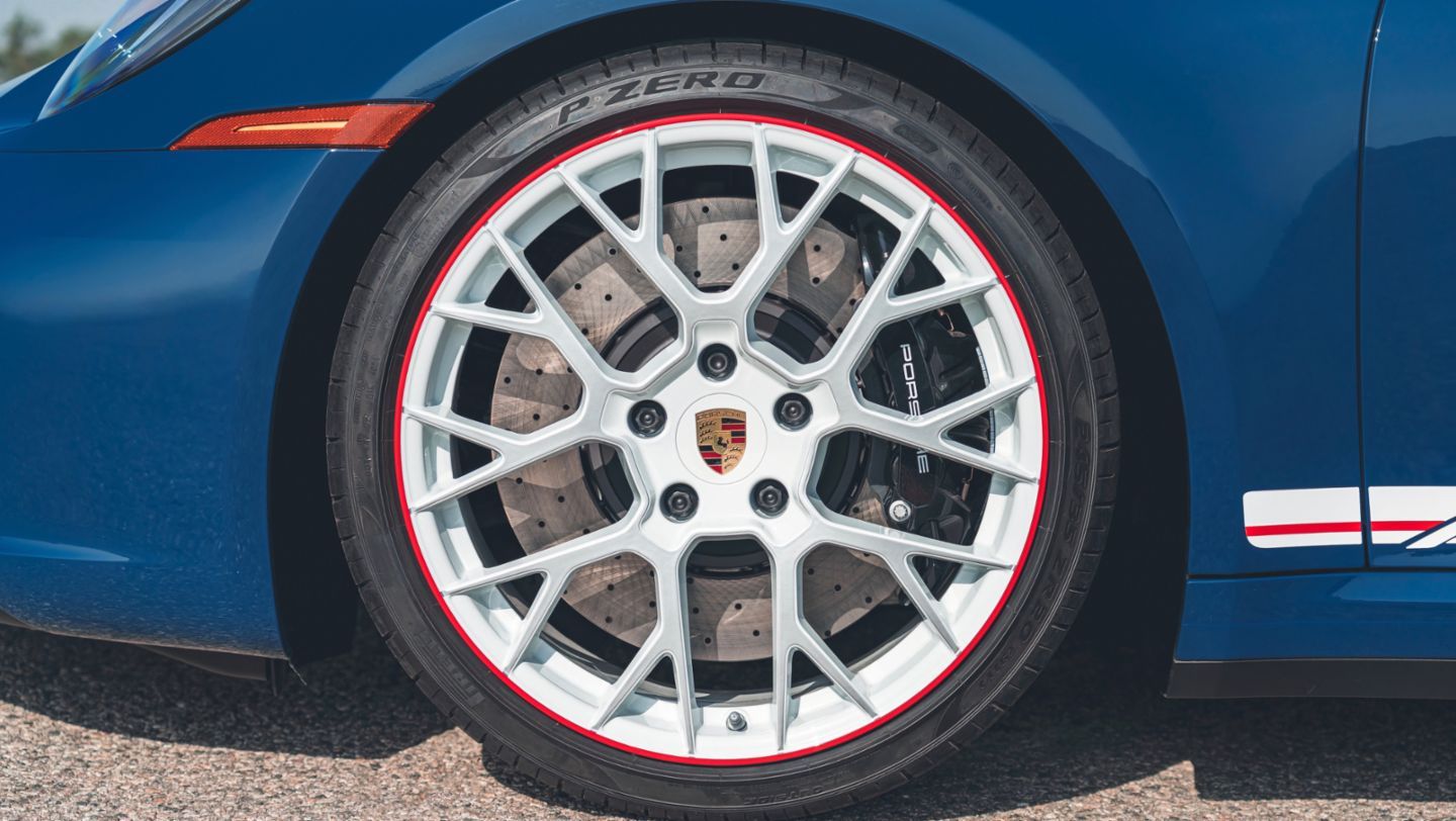 Porsche 911 Cabriolet GTS America Wheel close-up view