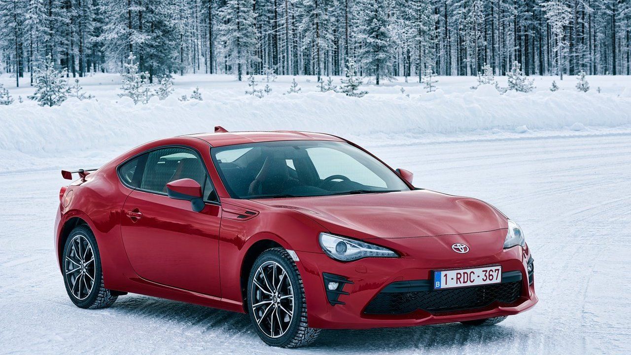 Toyota GT86 (Red) Front