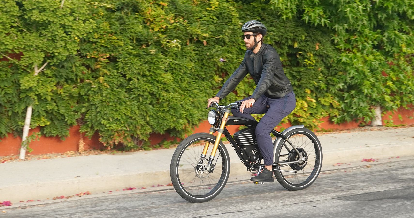 Vintage Electric Roadster Review: An Ebike That Offers Pure Joy