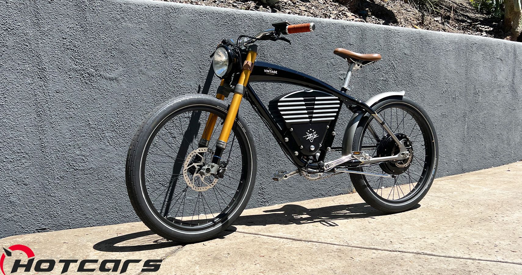 Vintage electric shop roadster bike