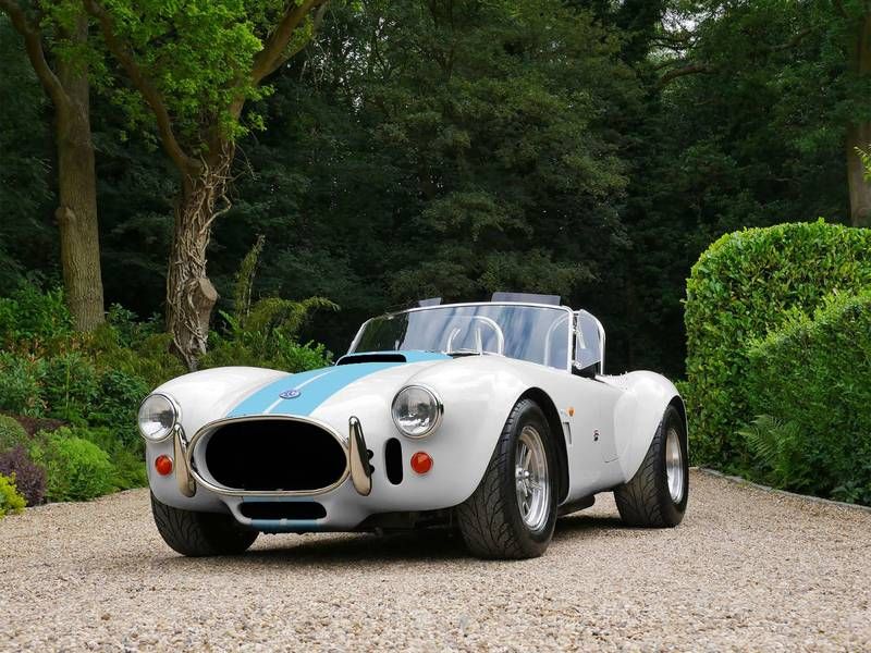 White AC-Cobra-Series-4 Roadster– Front Angle