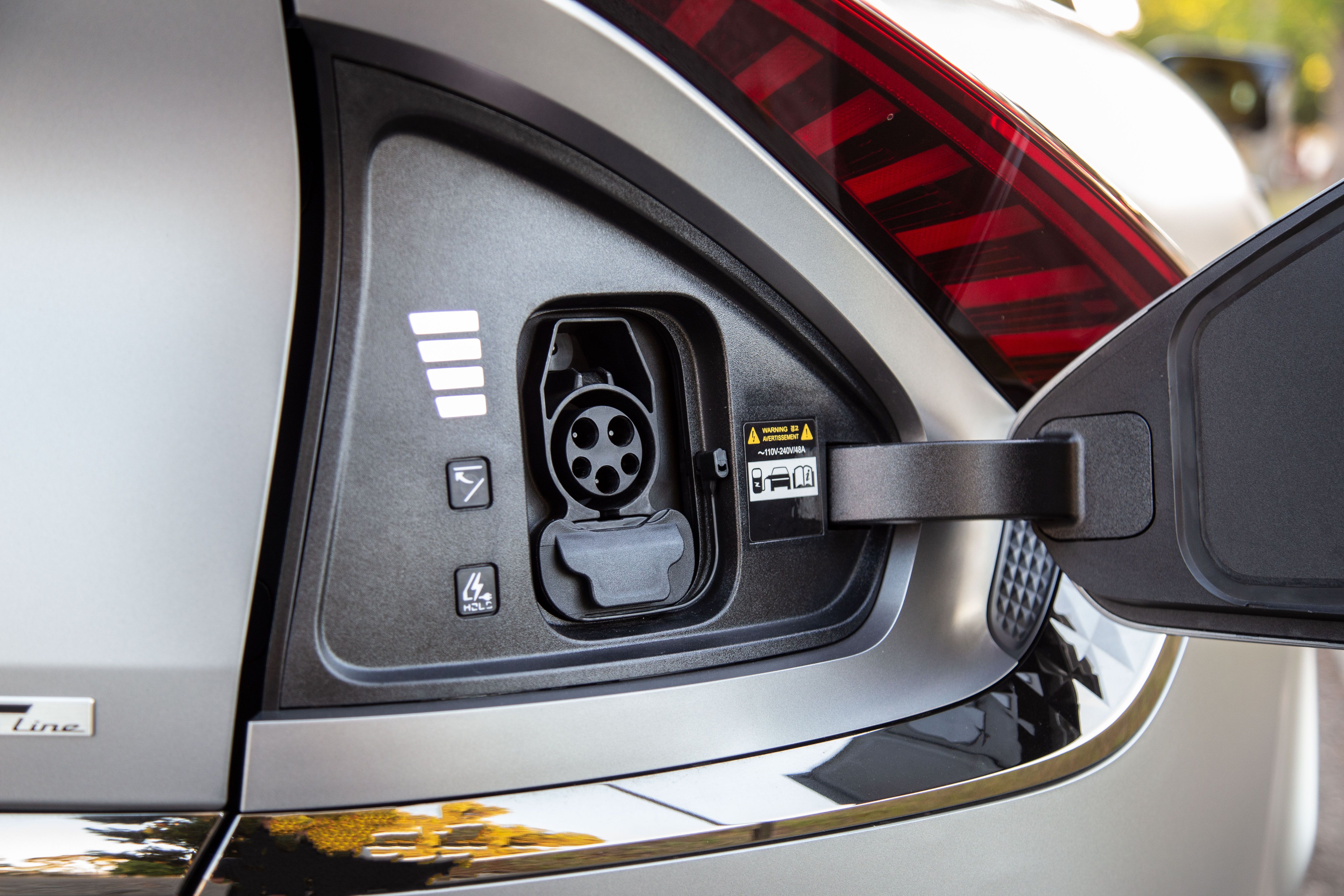 2022 Kia EV6 GT-Line e-AWD Charging Port