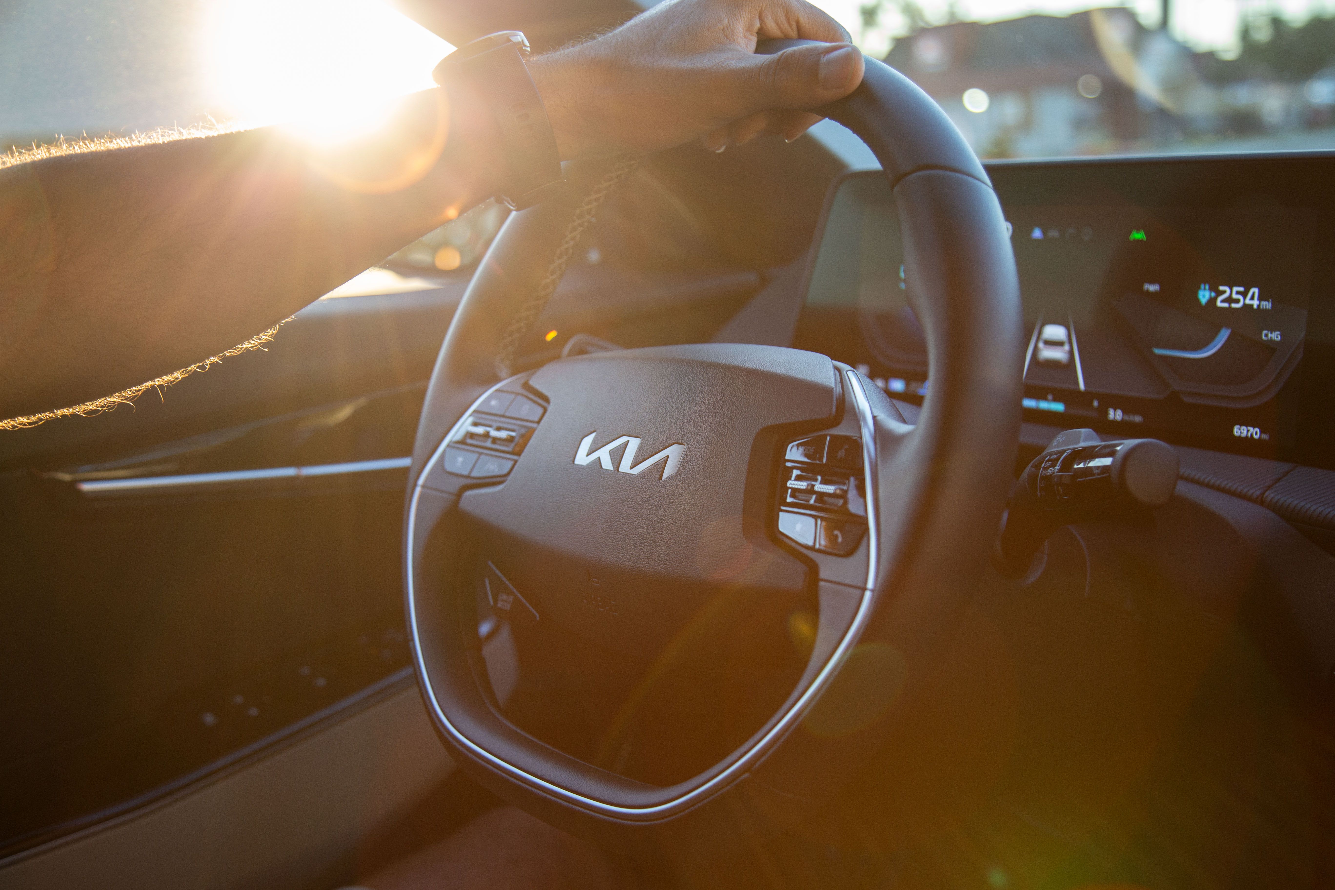 2022 Kia EV6 GT-Line e-AWD Steering Wheel Driving