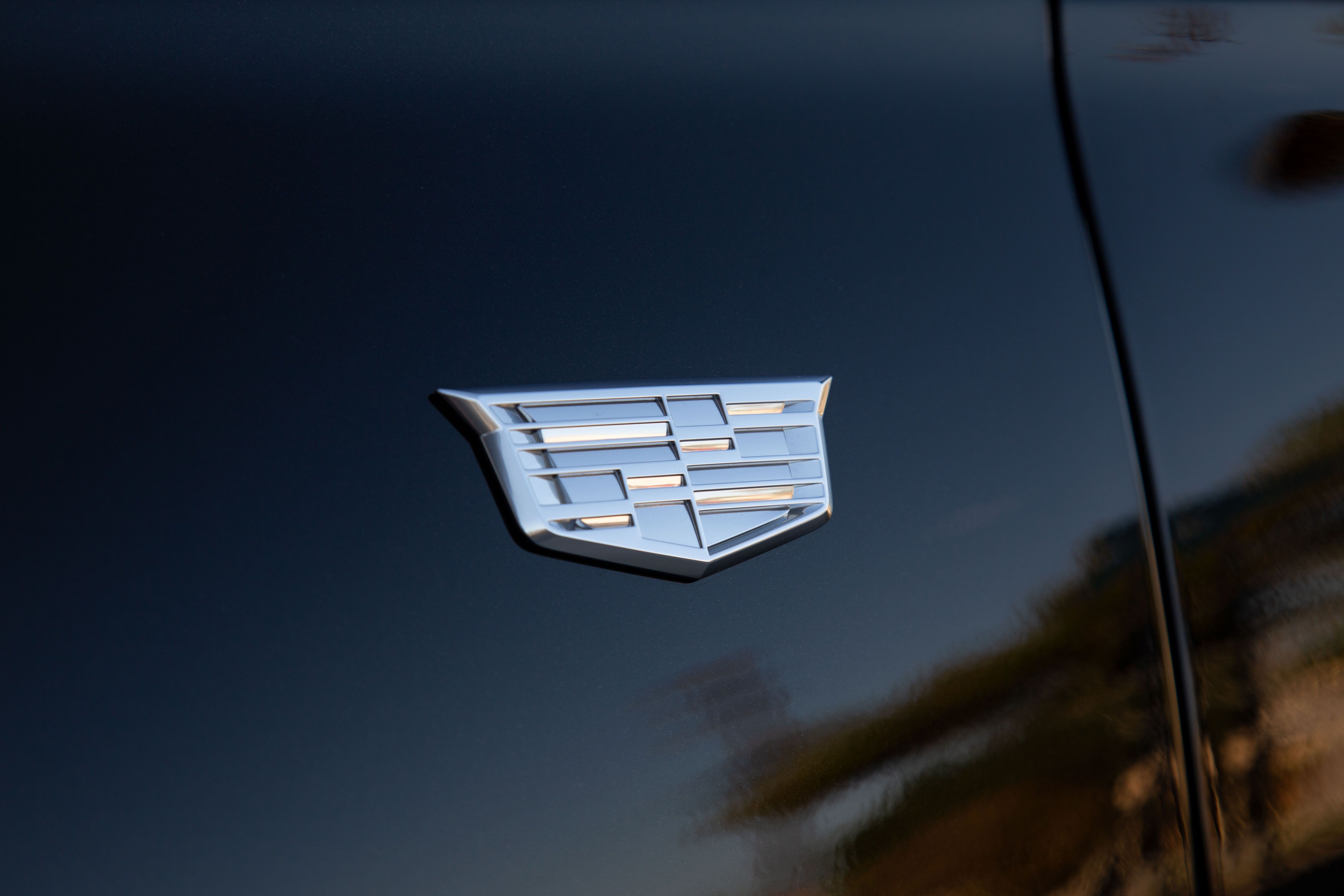 2022 Cadillac XT6 Premium Luxury AWD decal