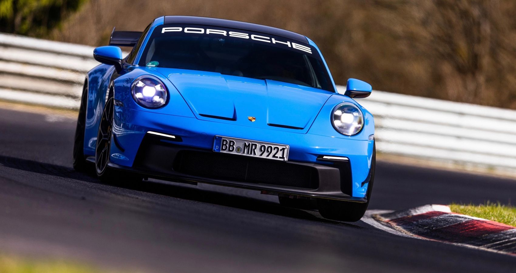 2022 Porsche 911 GT3 Manthey azul Nurburgring