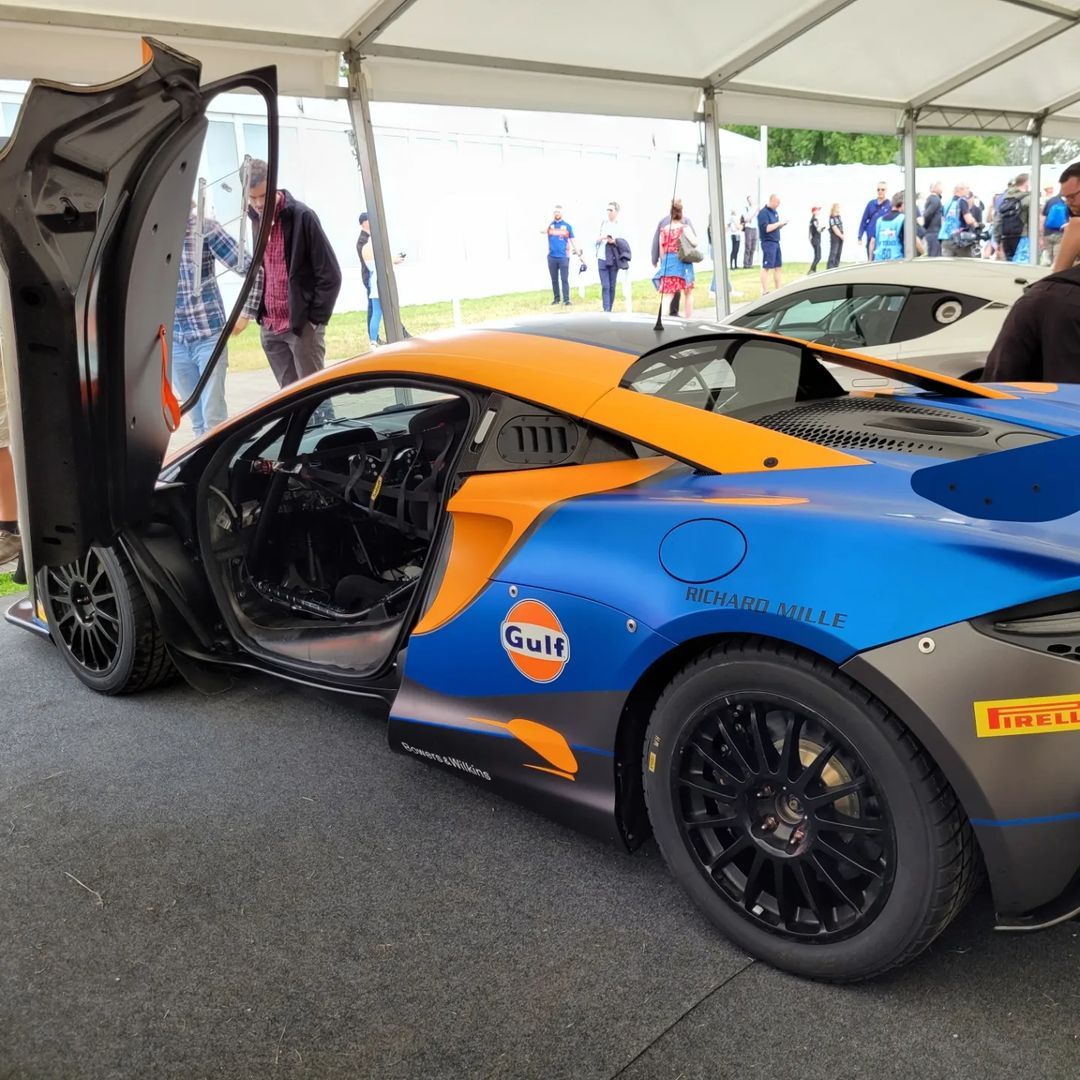 2024 Mclaren Artura Gt4 - Winne Karalynn