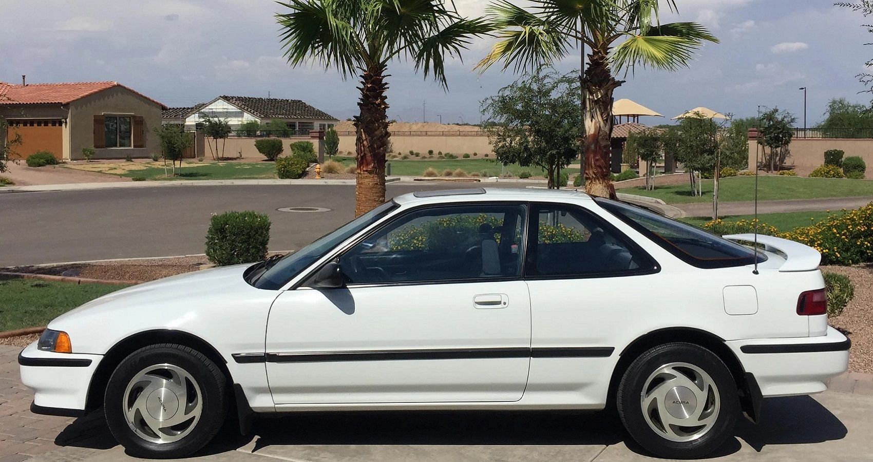 White 1990-1993 Acura Integra (Second Generation)