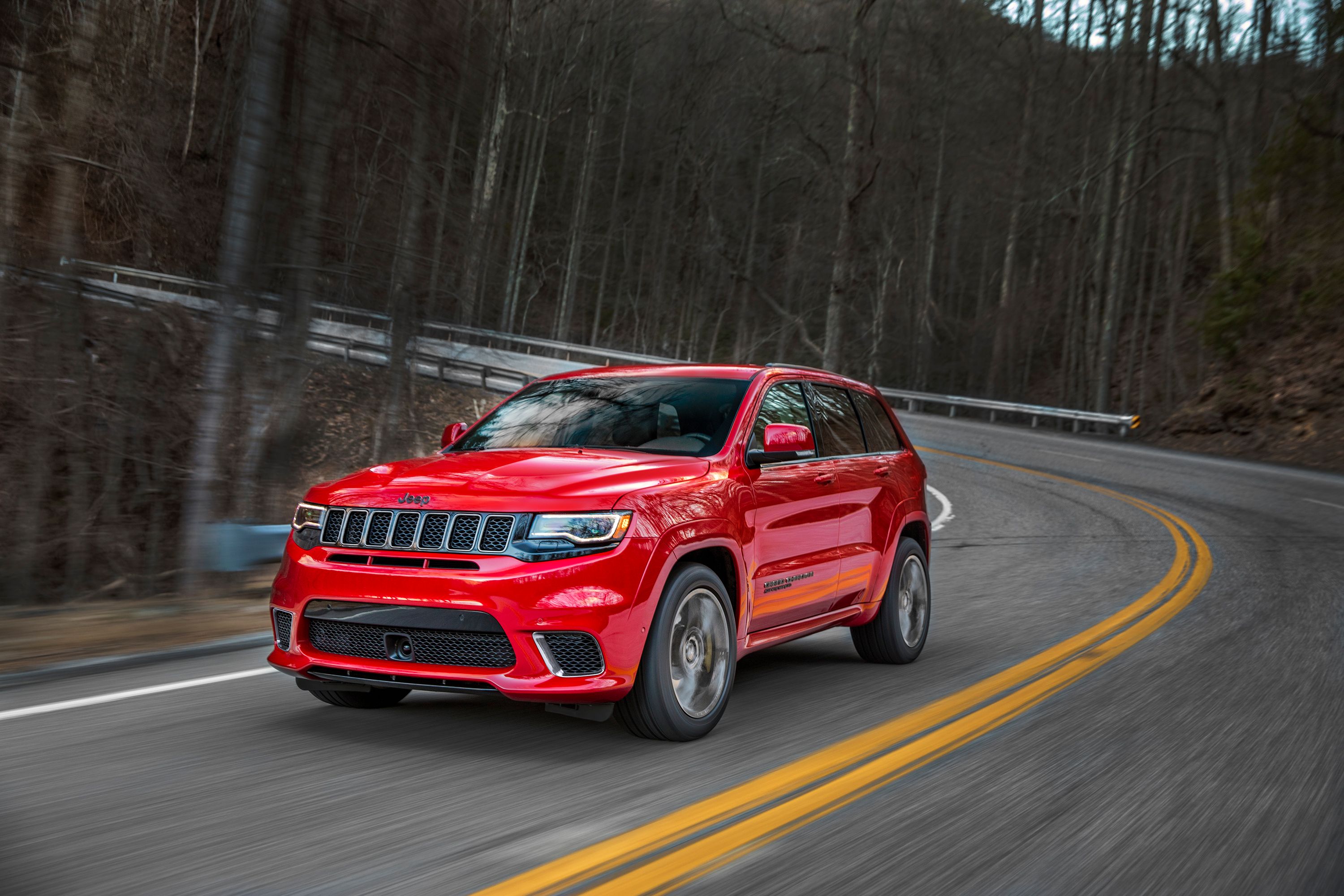 Jeep_Grand-Cherokee-Trackhawk