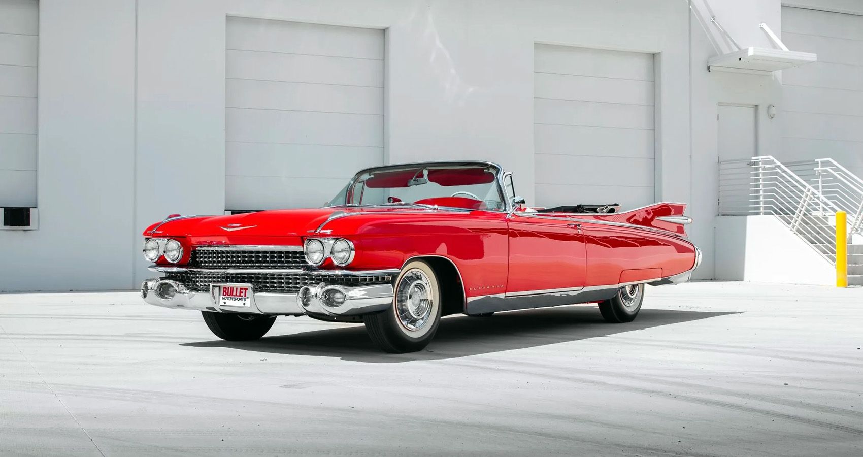 Red Cadillac Eldorado from 1959, 3/4 view