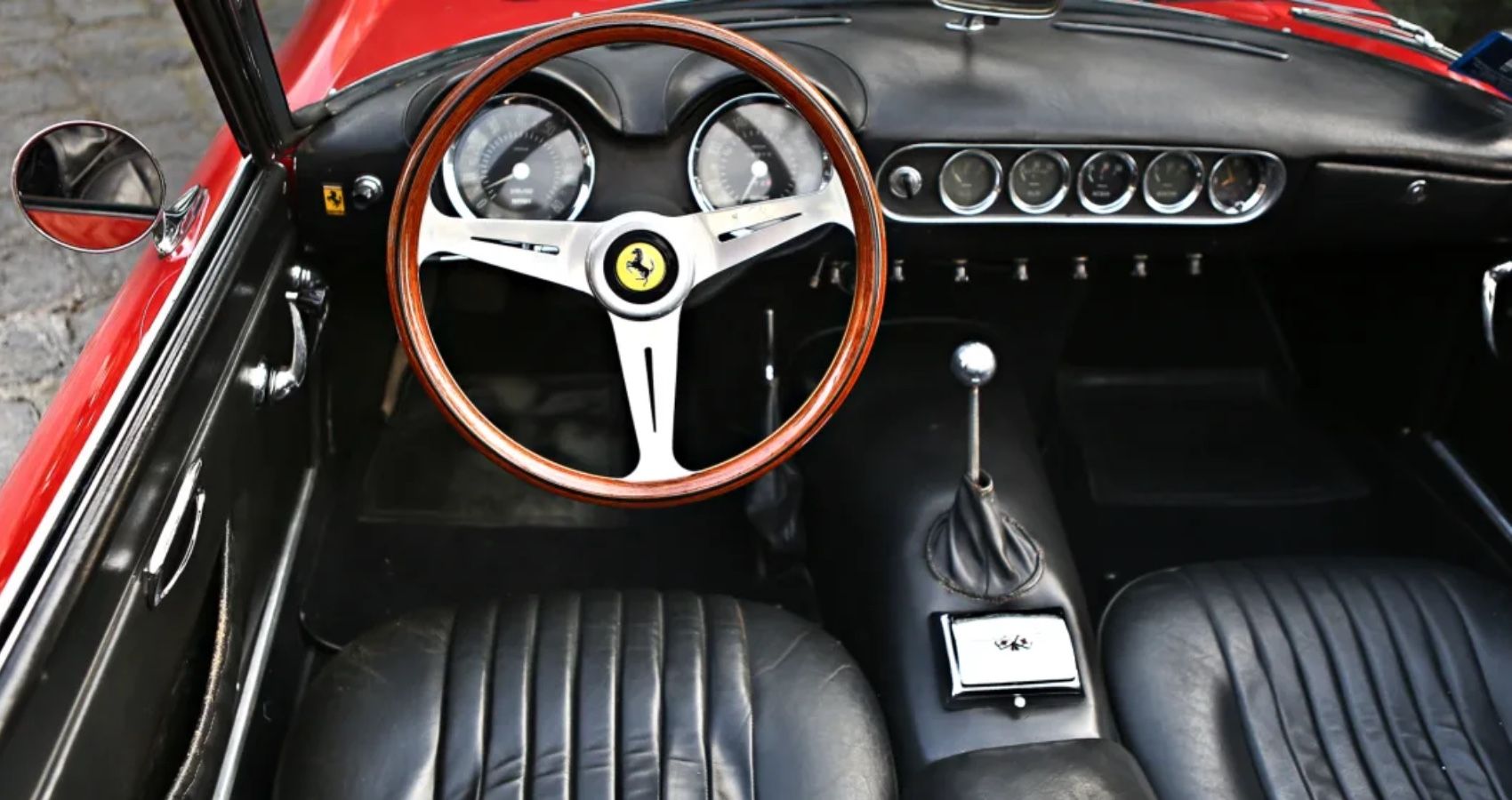 1961-ferrari-250-gt-swb-california-spider-interior