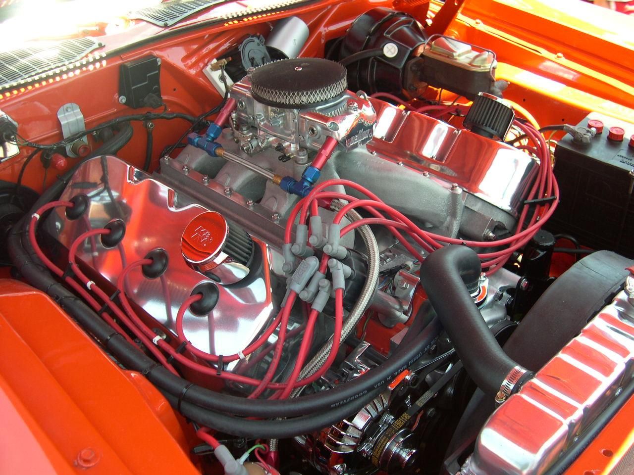 1971 Plymouth Hemi Cuda Engine