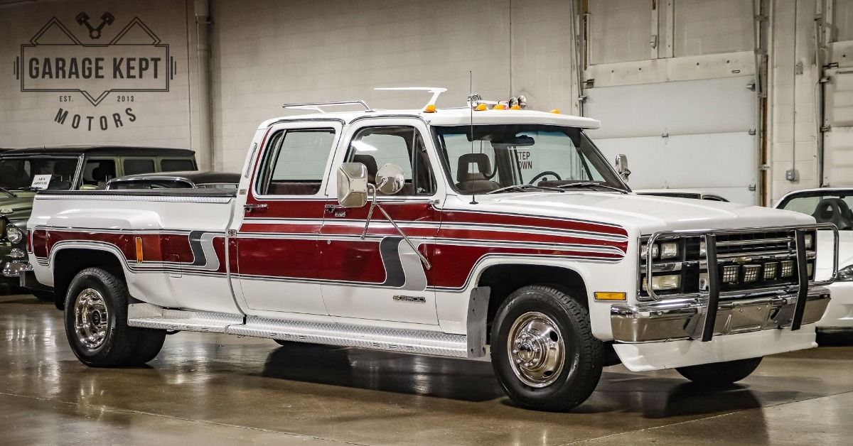 This Classic Custom 1989 Chevy 3500 Dually Is An Enticing Blast From The Past