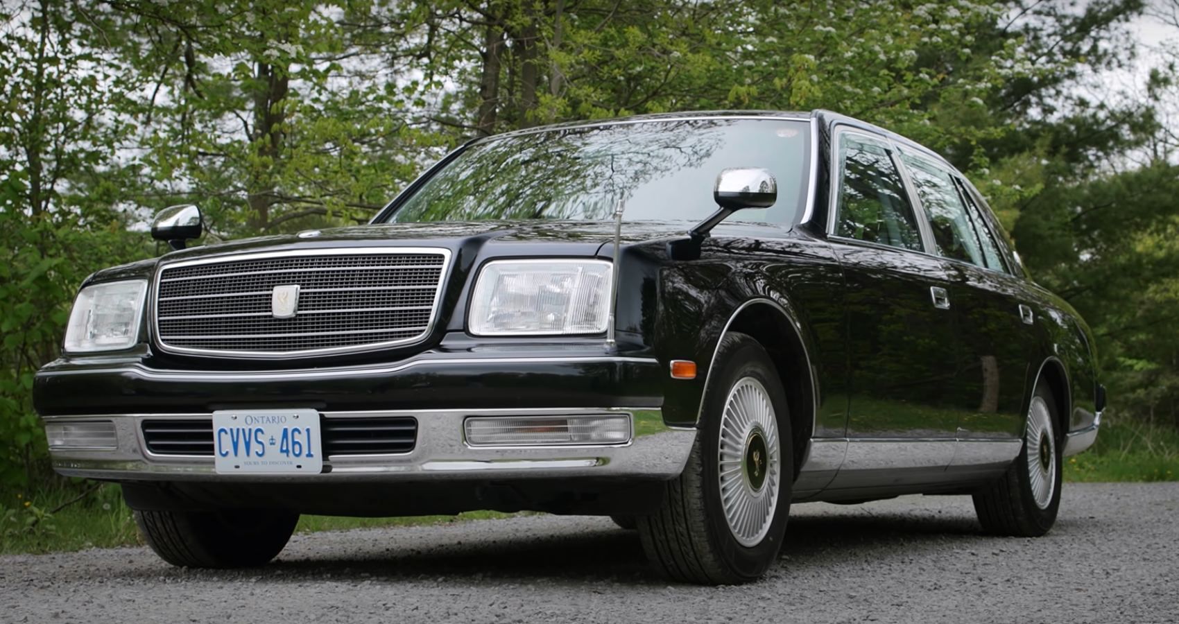 2004 Toyota Century Front Profile Featured