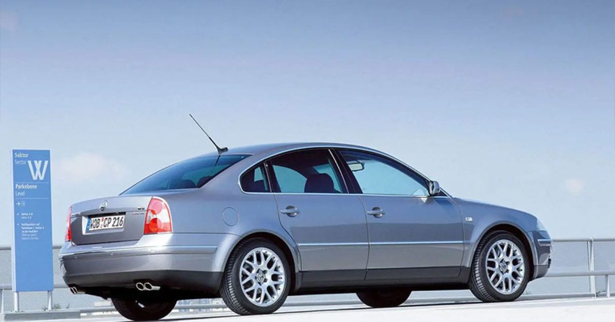 2004-Volkswagen-Passat-W8-(Silver)---Rear-Right