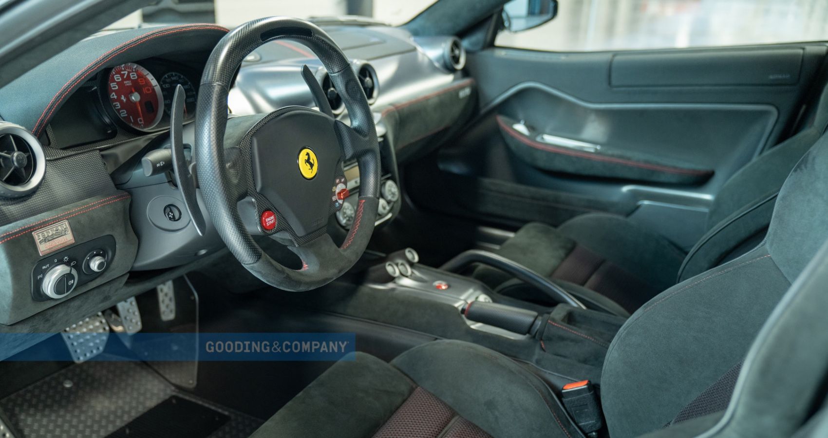 2011_Ferrari_599_GTO_Grigo Ferro Interior