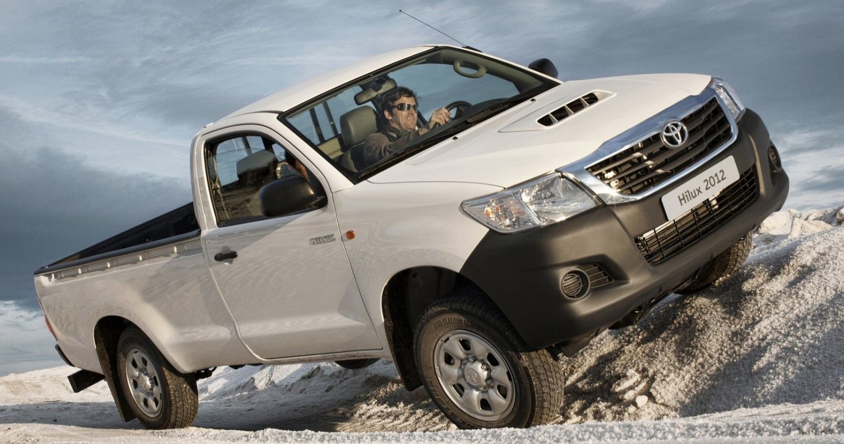 2012 Toyota Hilux extreme off-roading view
