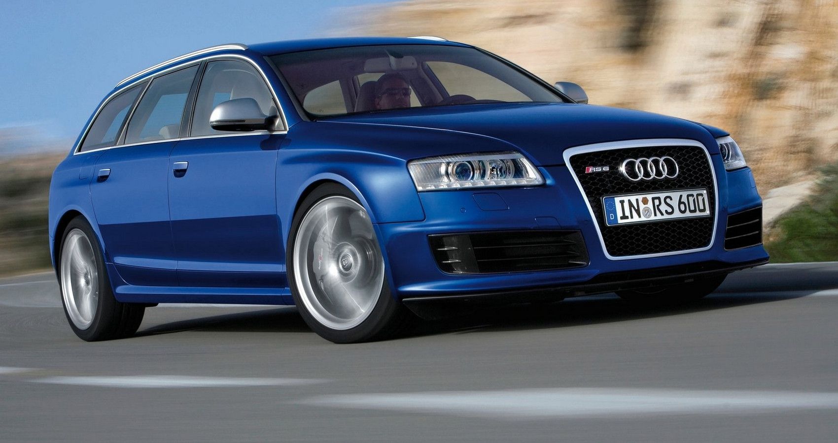 Audi RS6 Avant - Front