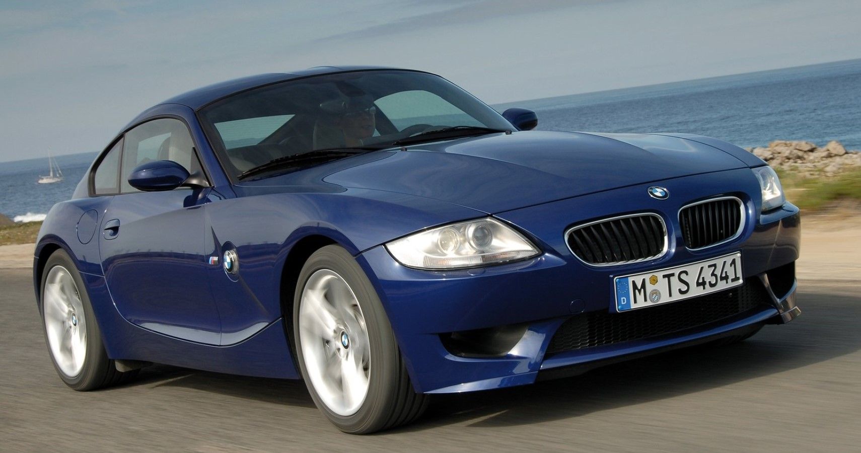 2006 BMW Z4 M Coupe front third quarter view