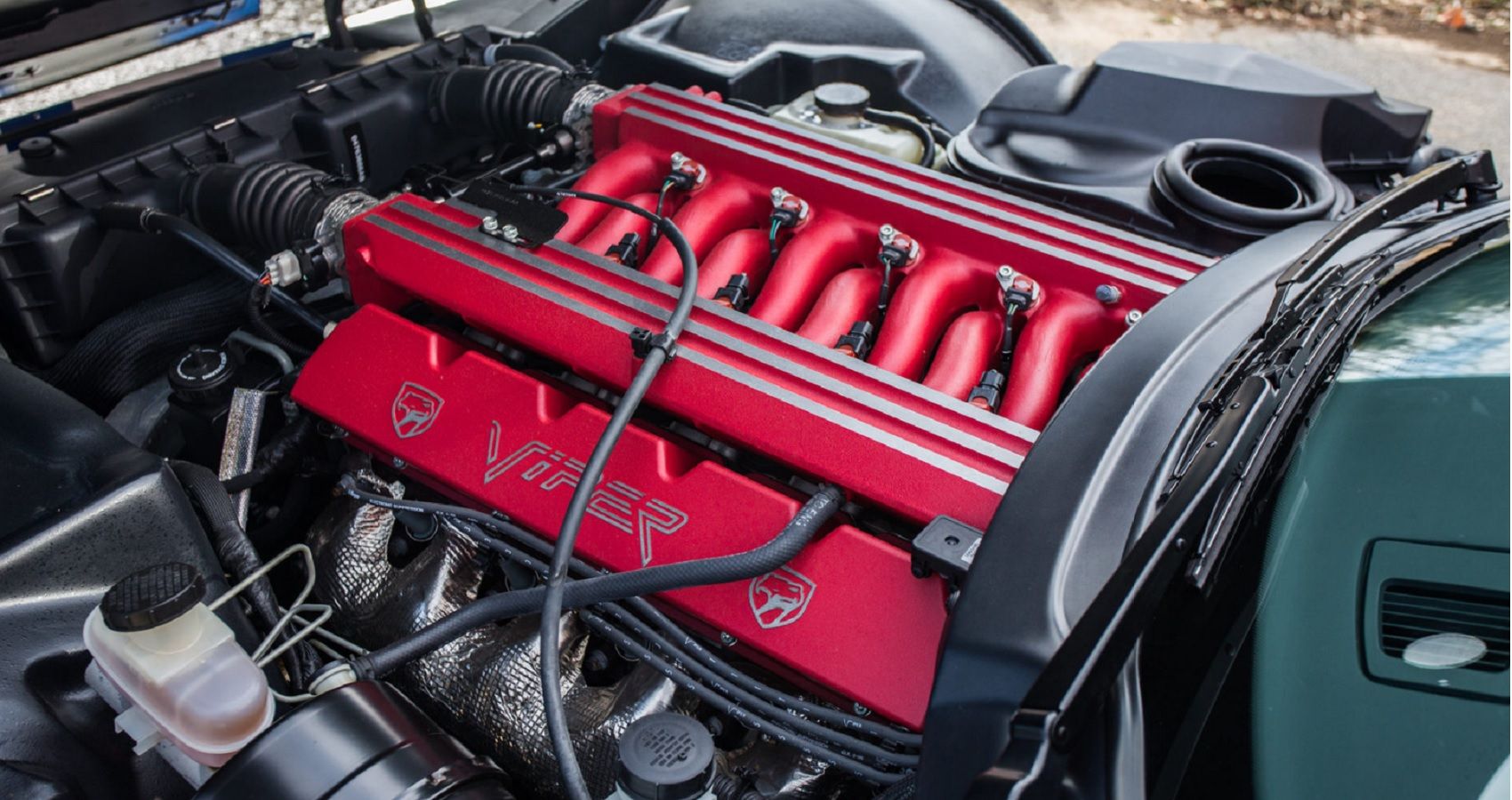 Dodge the Viper engine