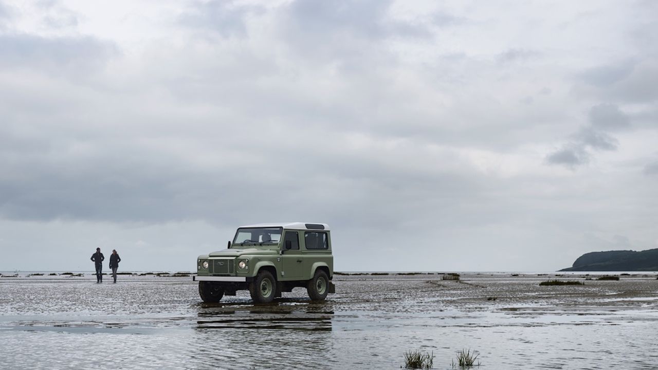 Land Rover DefenderHeritage