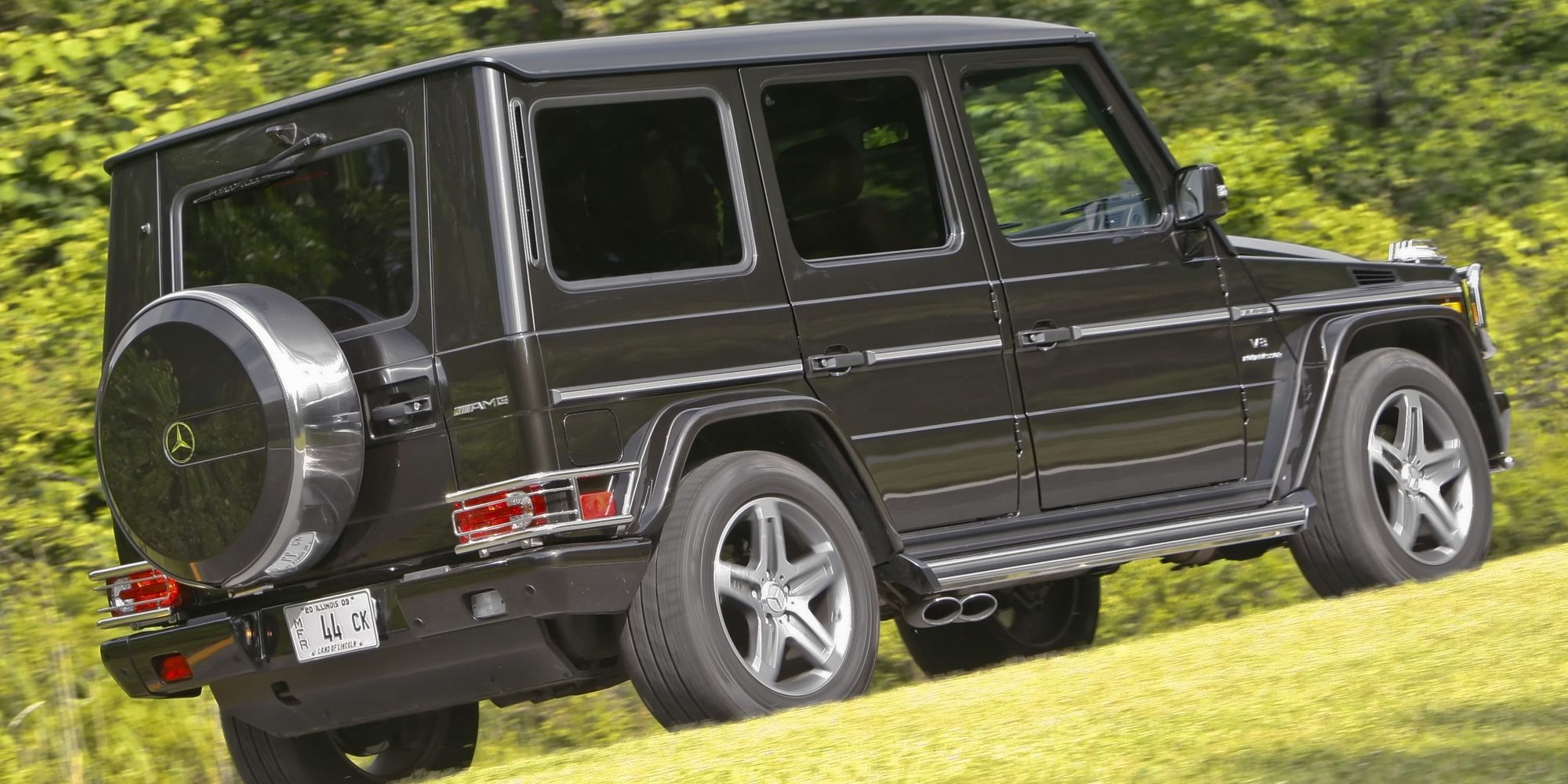 مرسيدس G55 كومبريسور AMG الربع الخلفي لتعليم قيادة السيارات