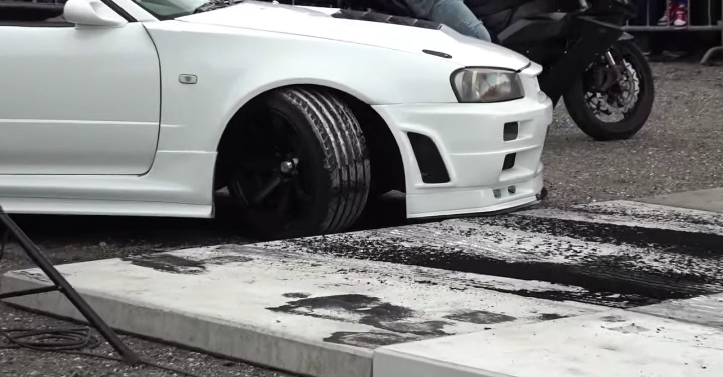 Watch This Nissan Skyline R34 Shred Its Tires In Less Than Two Minutes