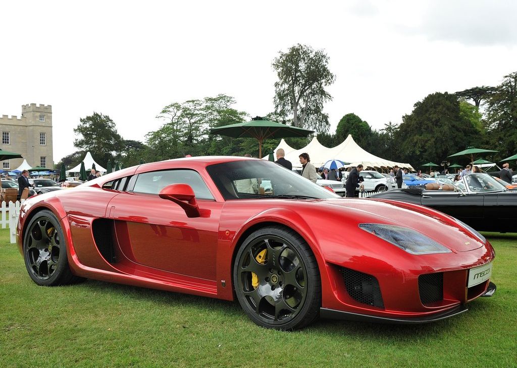 Red 2010 Noble M600 side 