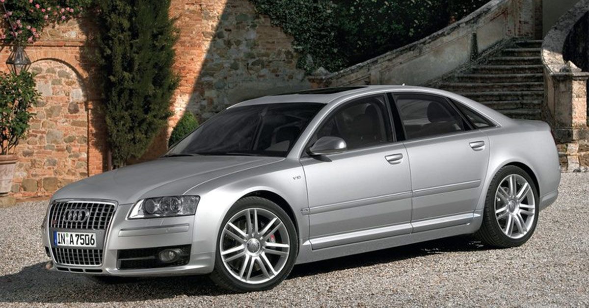 The-2006-Audi-S8-D3-(Silver)---Front-Right