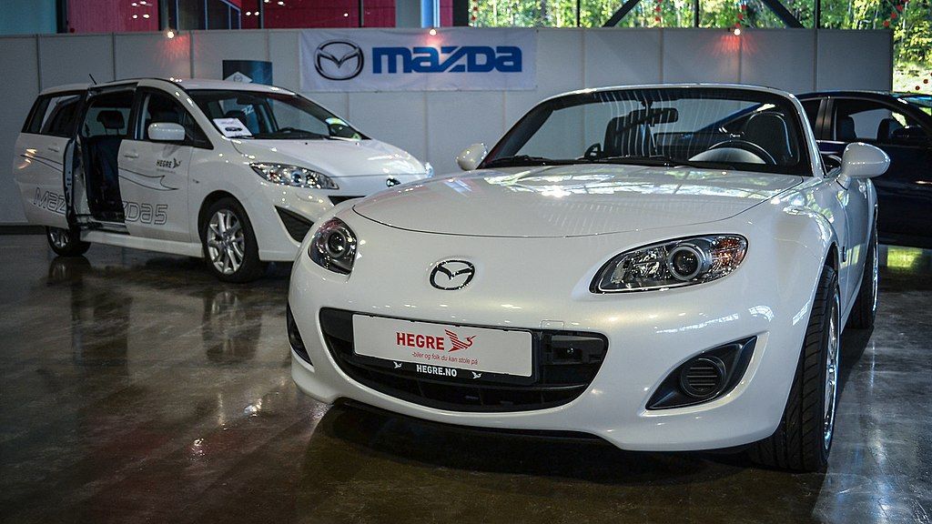 White 2011 Mazda MX-5 