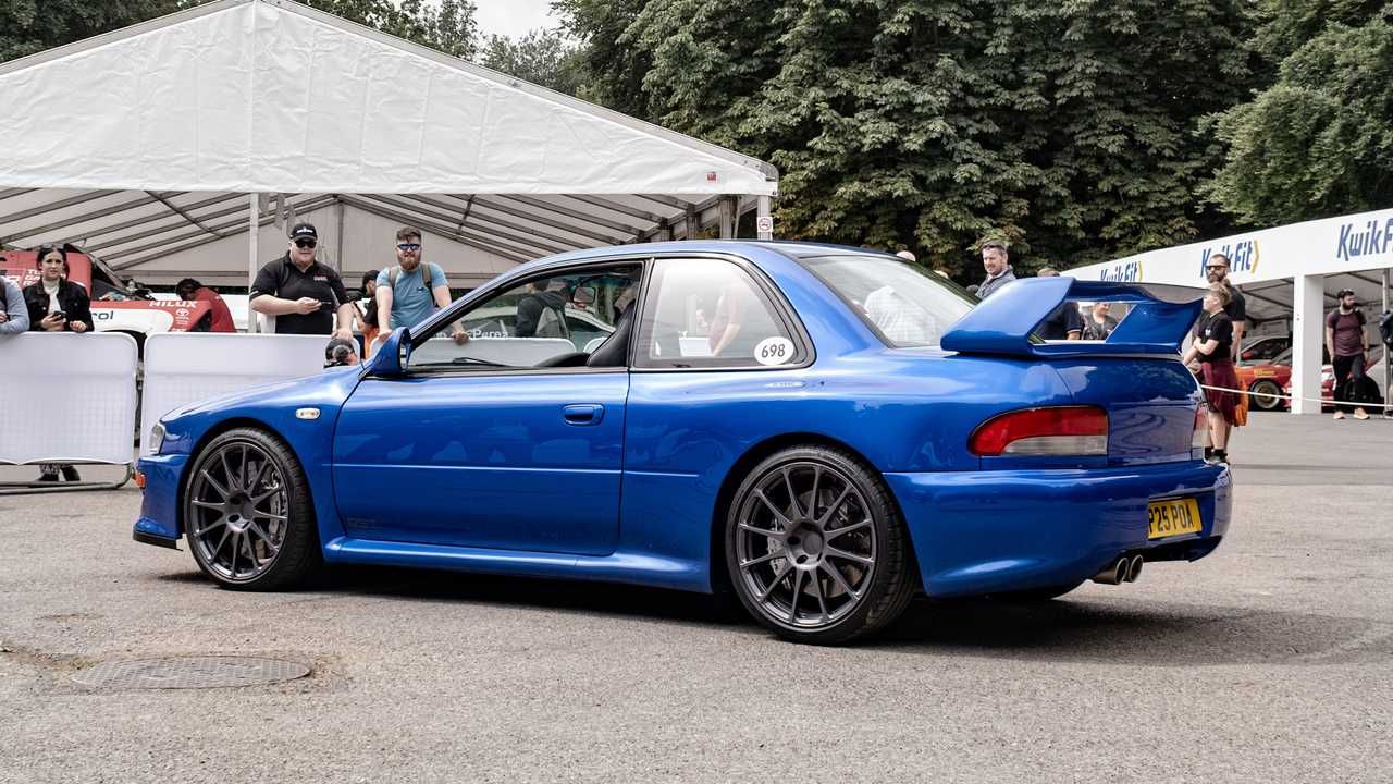 10 Things We Just Learned About Prodrive's P25 Subaru Impreza 22B