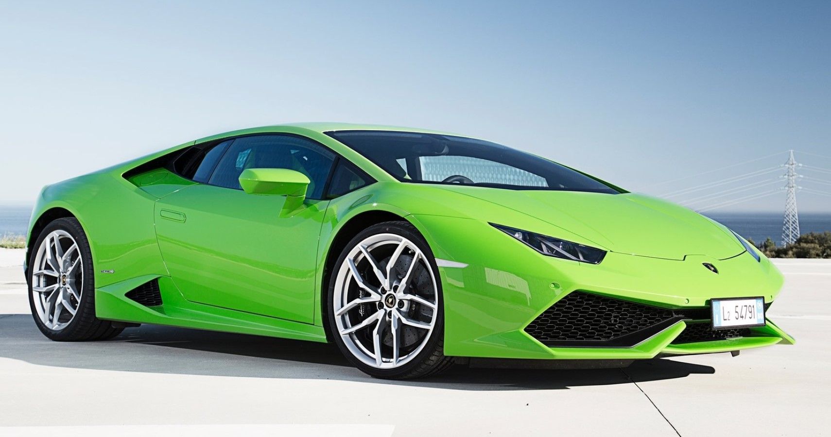 Why Lime Green Supercars Are The Best To Buy