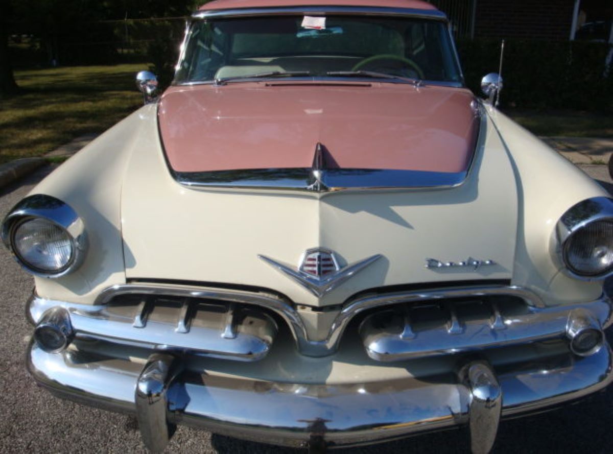 10 Things We About The Dodge La Femme