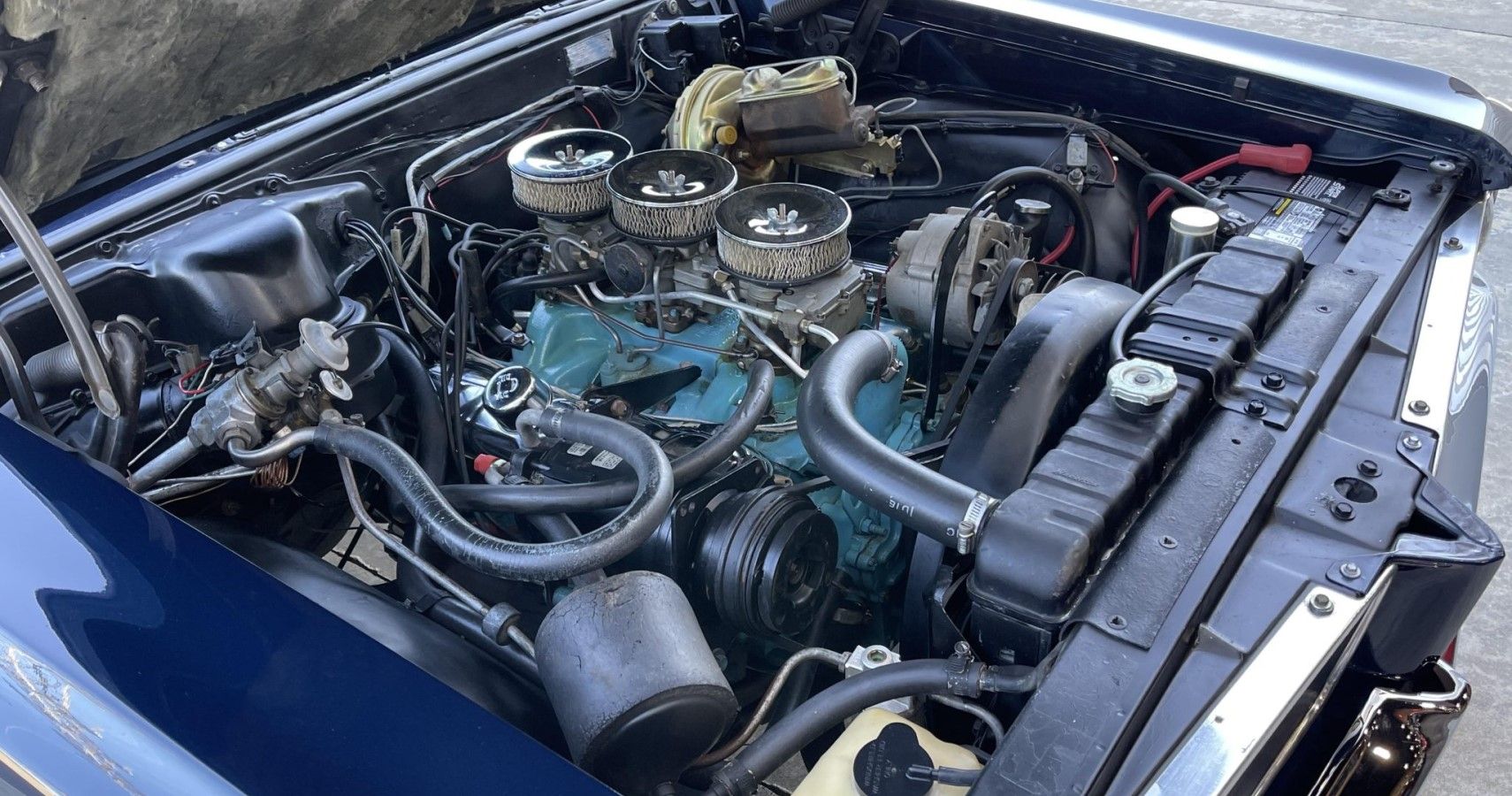 1964 Pontiac GTO engine bay view