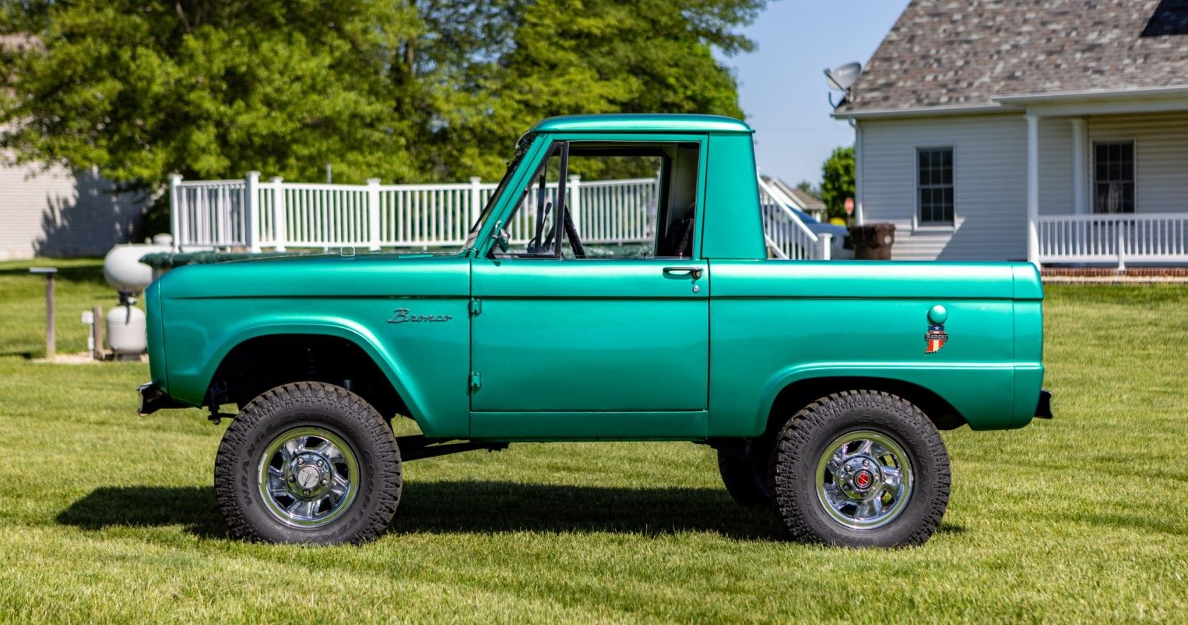 1966 Ford Bronco side view
