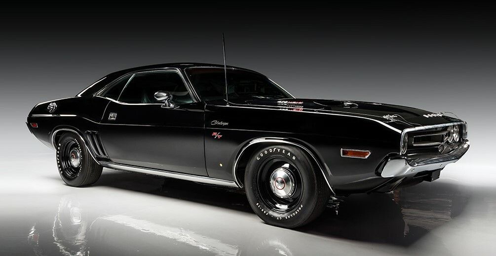 Dodge Challenger RT black from 1971