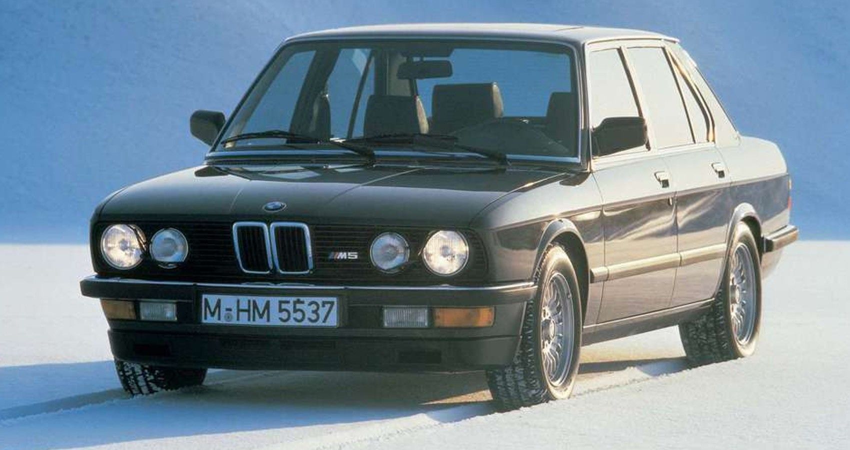 1984 BMW M5 front third quarter view