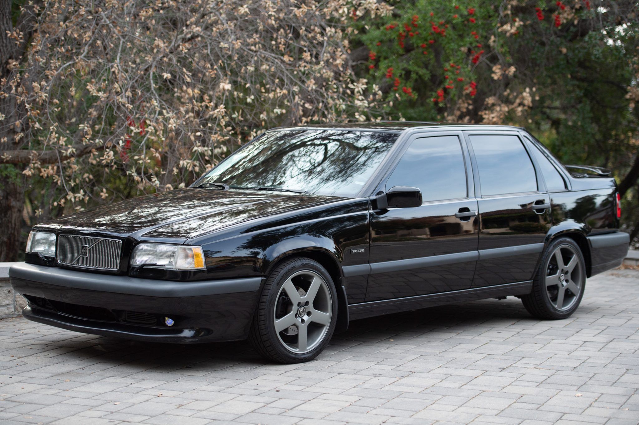 This Is Why The Volvo 850 T5-R Will Soon Be Worth A Fortune