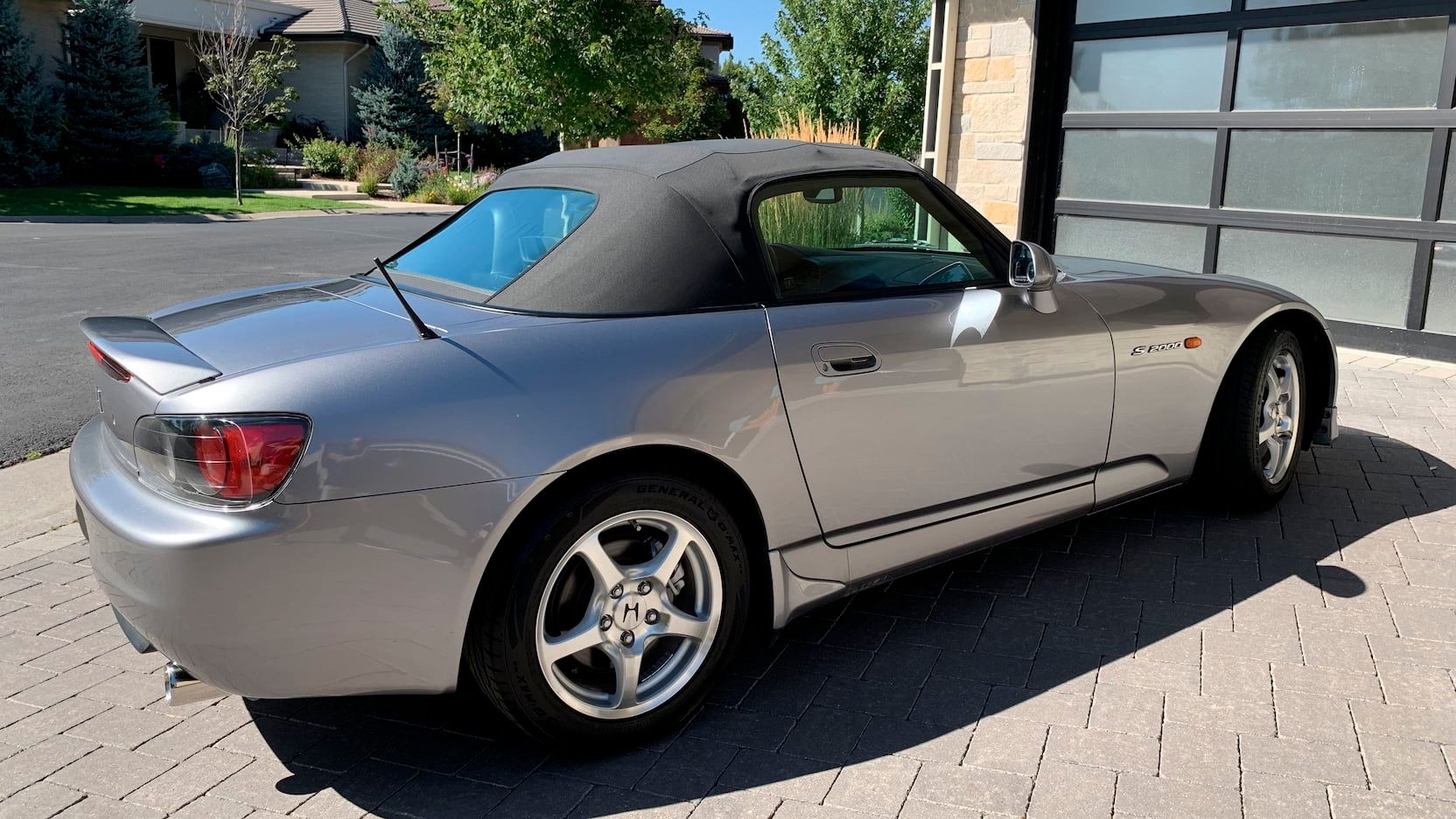 2000-Honda-S2000-Convertible-1